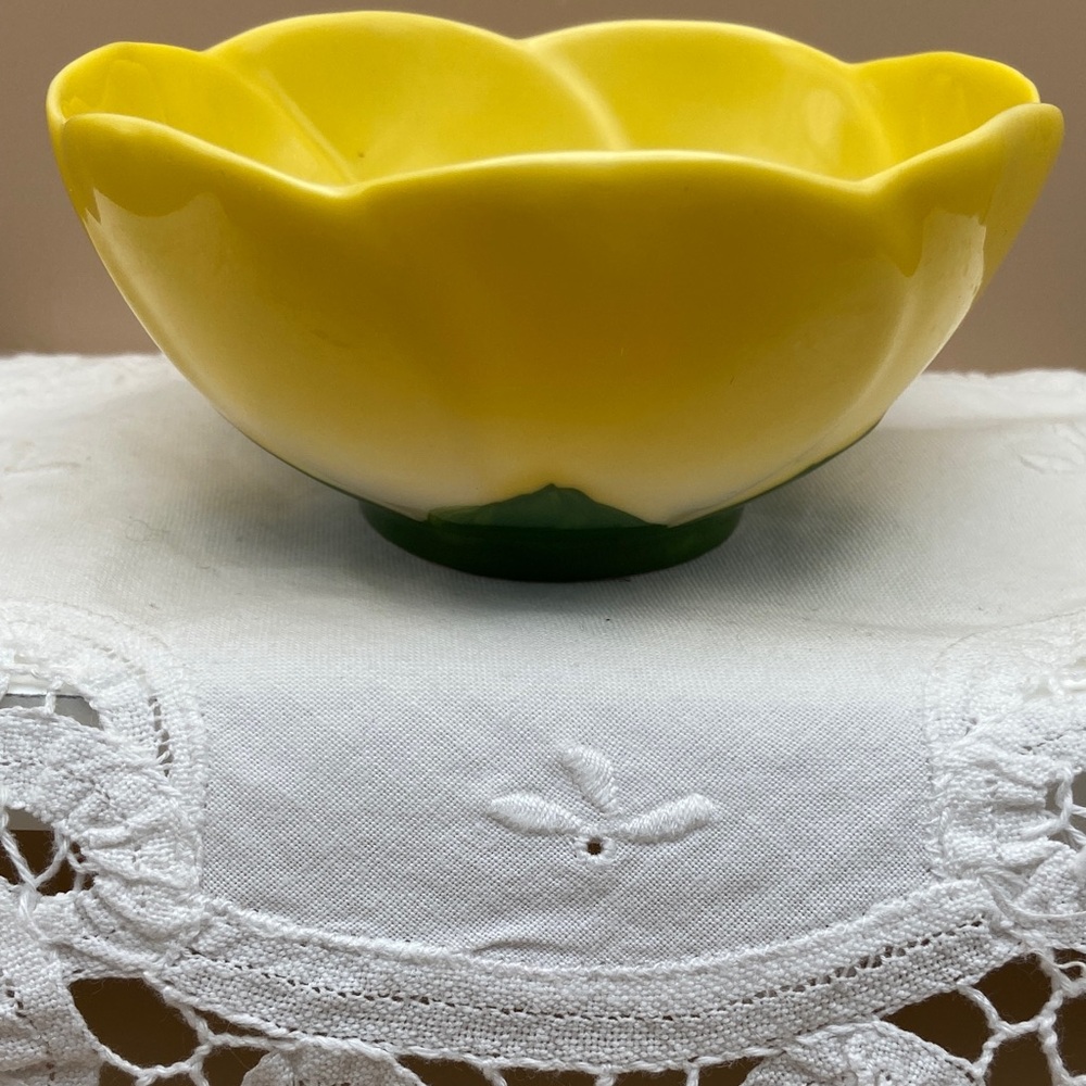 Bella by Skye McGhie flower trinket dish bowl